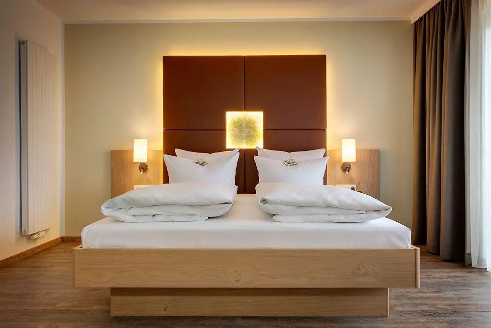 Hotel Obermuehle 4*S Boutique Resort Garmisch-Partenkirchen